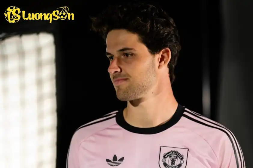 Senne Lammens nhận được niềm tin rất lớn từ Ruben Amorim.